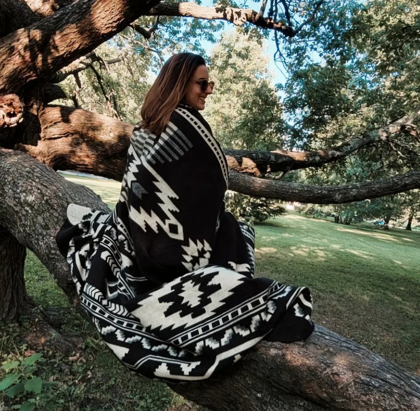 Adventure Alpaca Wool Black Native Blanket