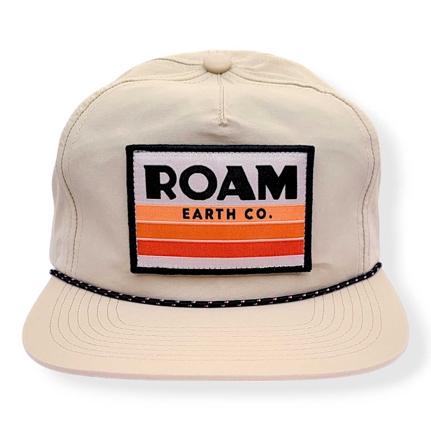 Gorra de nailon reciclado de 5 paneles con rayas de carreras retro de ROAM