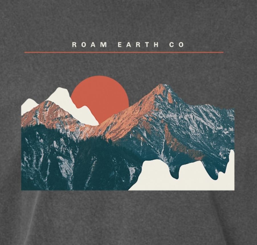 Camiseta Sunset Mountains de Roam Earth Co