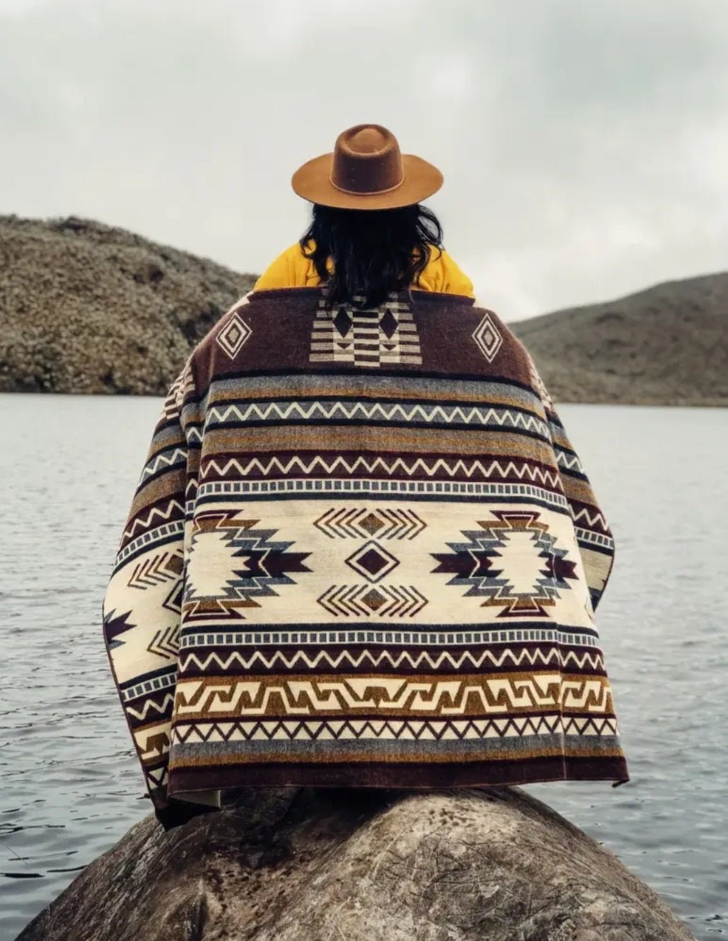 Grand Canyon Brown Alpaca Wool Adventure Blanket - Roam Earth Co.