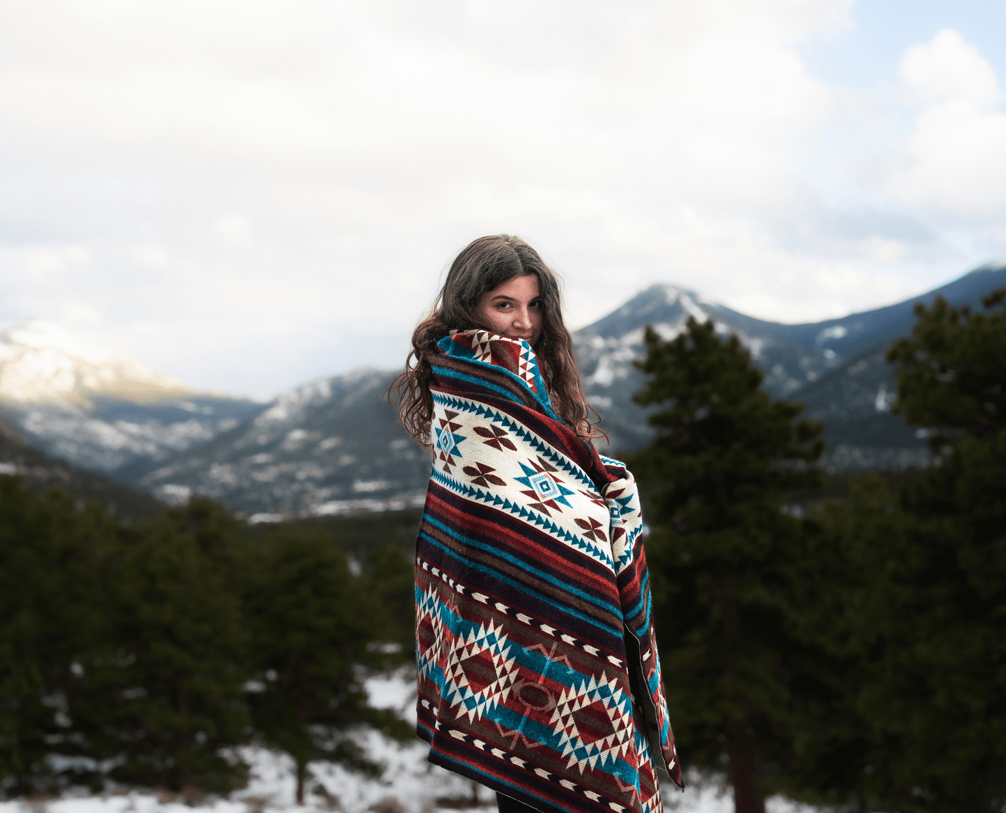 Rocky Mountain Alpaca Wool Reversible Pattern Blanket - Roam Earth Co.