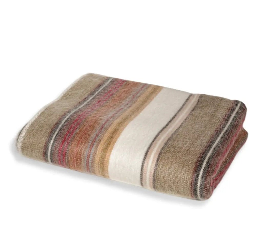 San Clemente Alpaca Wool Blanket - Roam Earth Co.