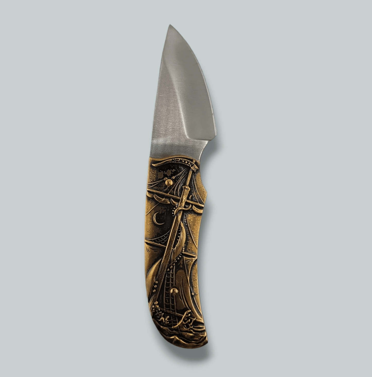 The Fin Knife - Roam Earth Co.